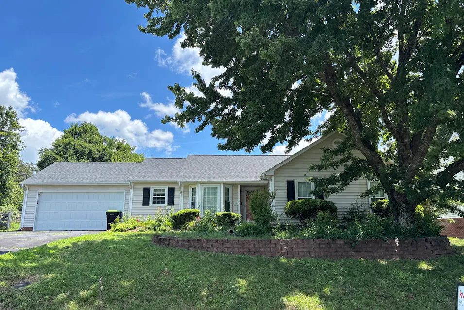 165 River Crest Ct Clemmons, NC 27012, Forsyth County