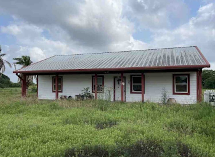 4835 Sh 111 Midfield, TX 77458, Matagorda County