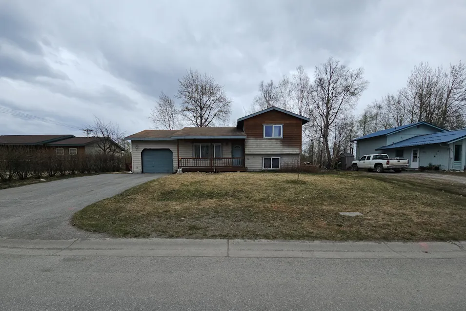 119 S Silver Tip Dr Palmer, AK 99645, Matanuska-Susitna County