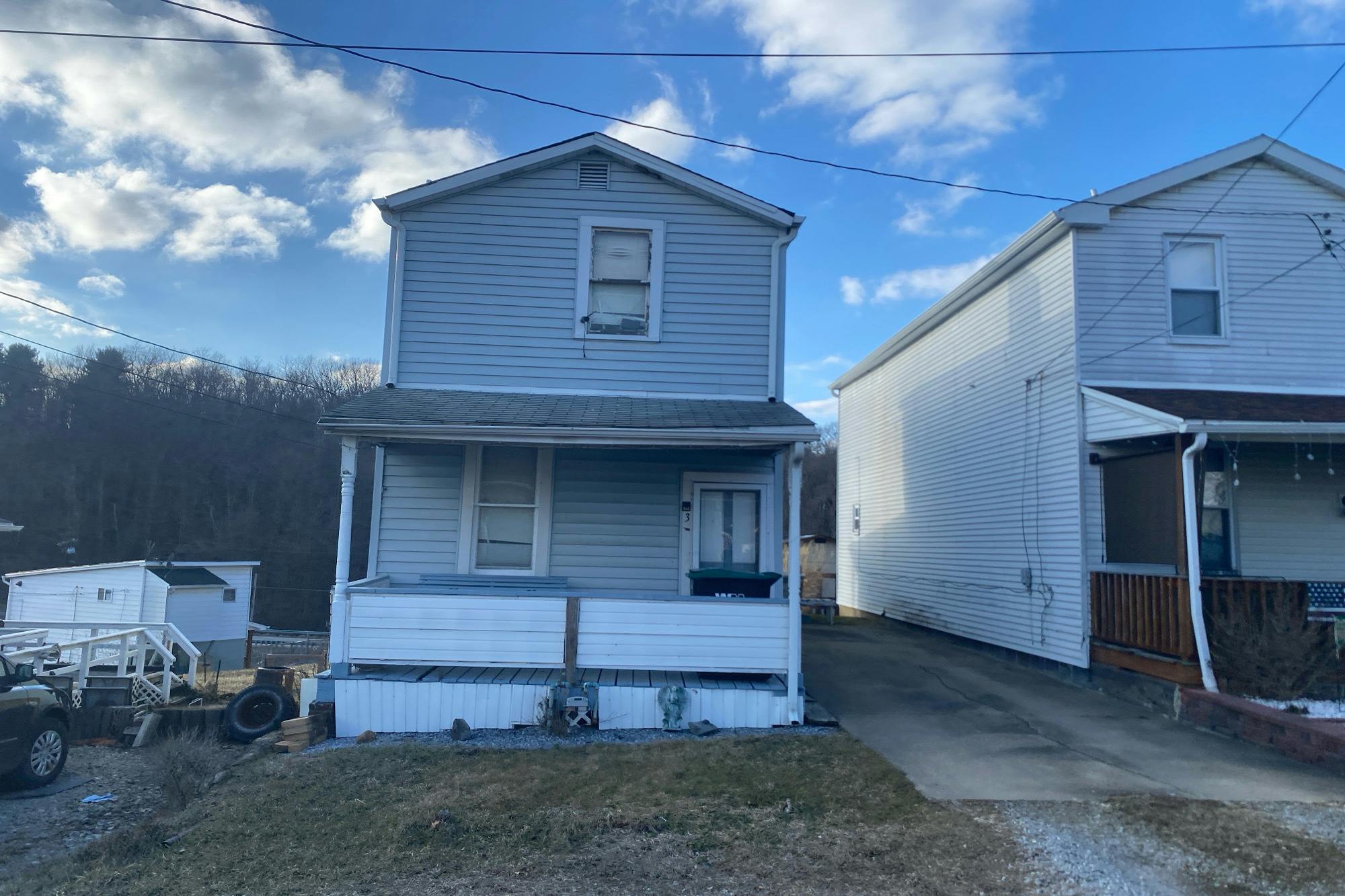 Short St, Elrama, PA 15038
