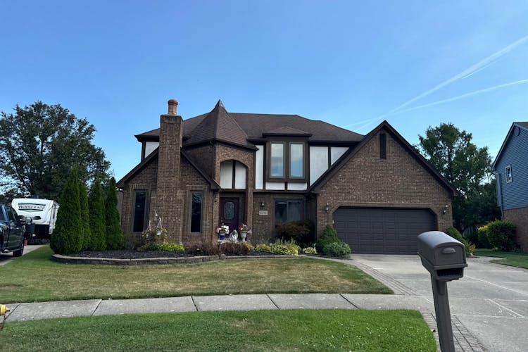 43760 Catawba Dr Clinton Township, MI 48038, Macomb County