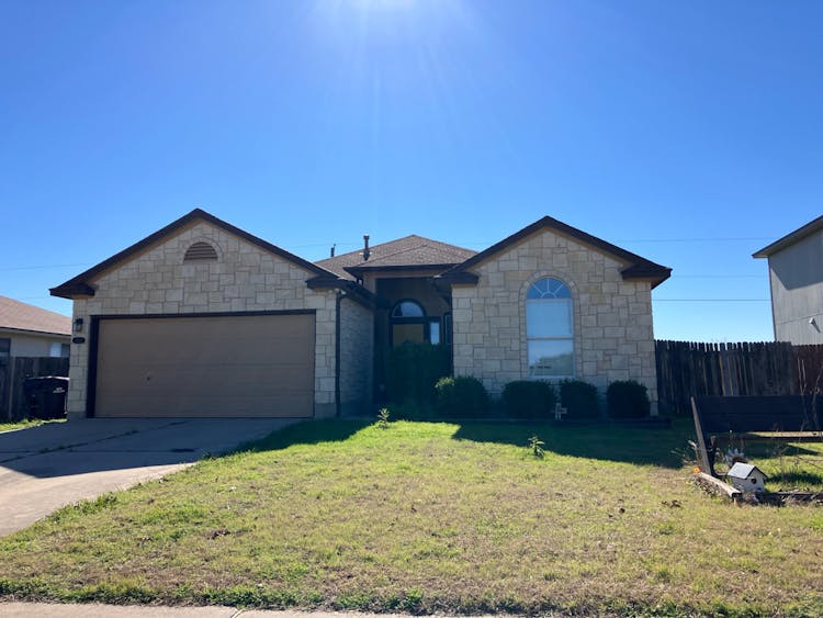 1002 Stewart Drive Hutto, TX 78634, Williamson County