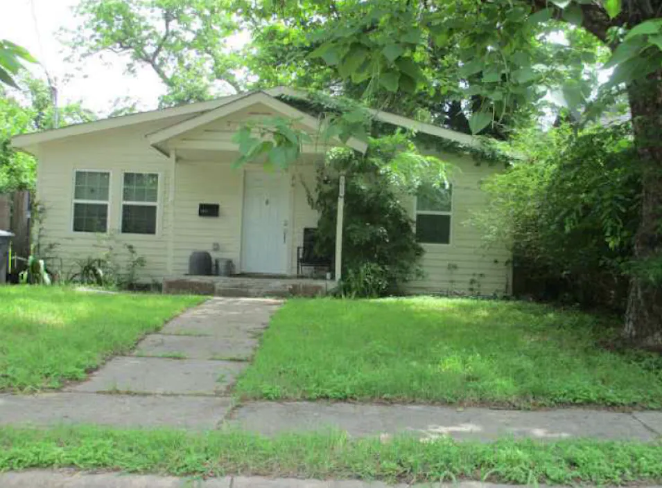 2618 Southland St Dallas, TX 75215, Dallas County