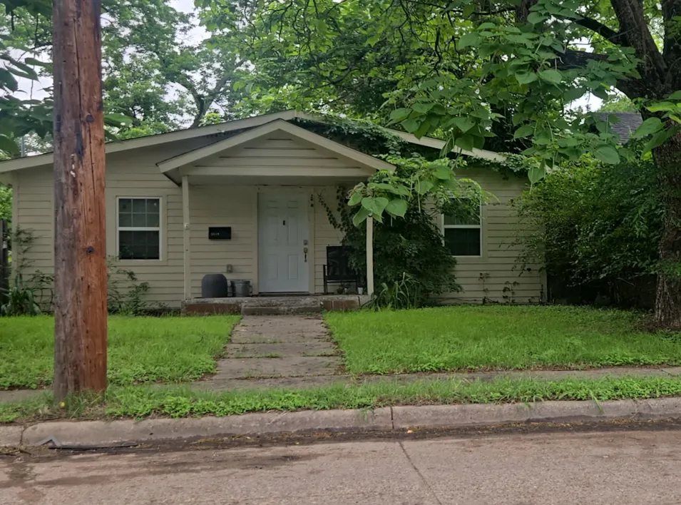 2618 Southland St Dallas, TX 75215, Dallas County