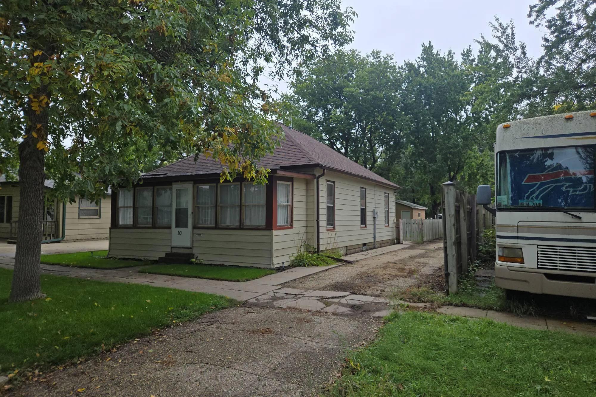 7th St, Watertown, SD 57201 #1