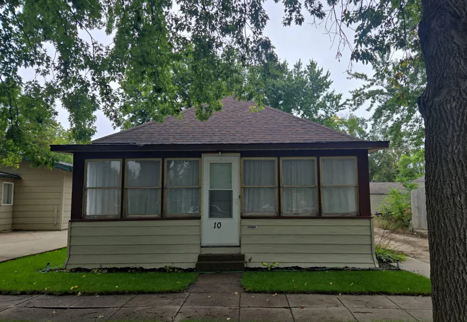 10 7th Street NE Watertown, SD 57201, Codington County