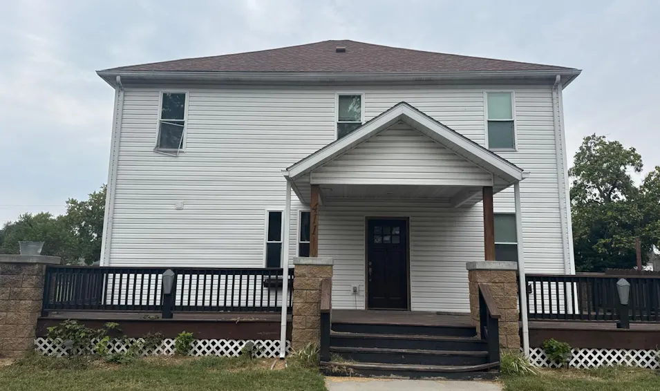 411 Benton St Mount Olive, IL 62069, MacOupin County