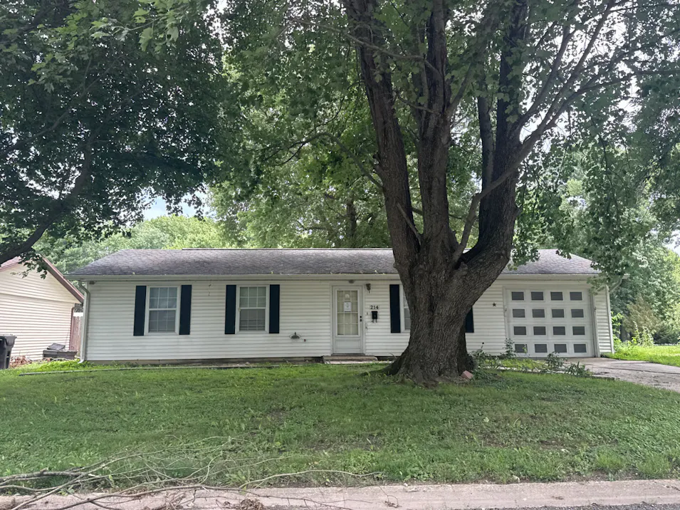 214 Kennedy Ave Pana, IL 62557, Christian County