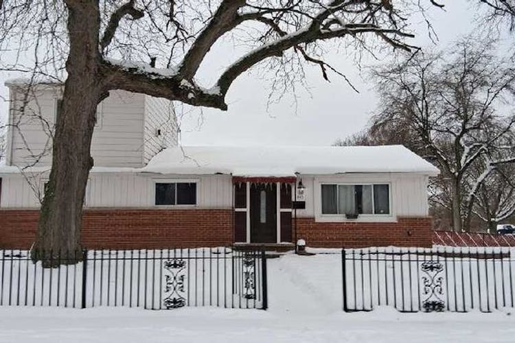 14045 S Claire Blvd Robbins, IL 60472, Cook County