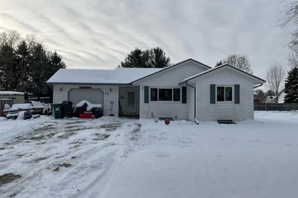 670 W 10th Street Rush City, MN 55069, Chisago County