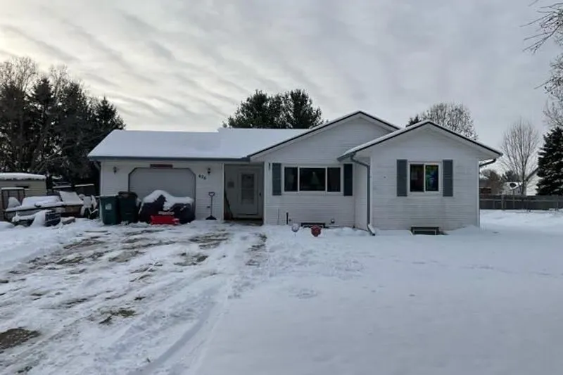 10th St, Rush City, MN 55069 #1