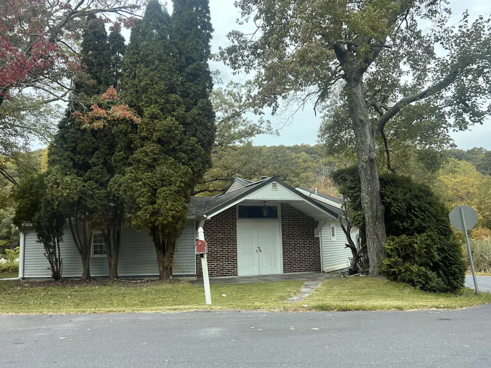 6 East Shore Trail Stockholm, NJ 07460, Sussex County