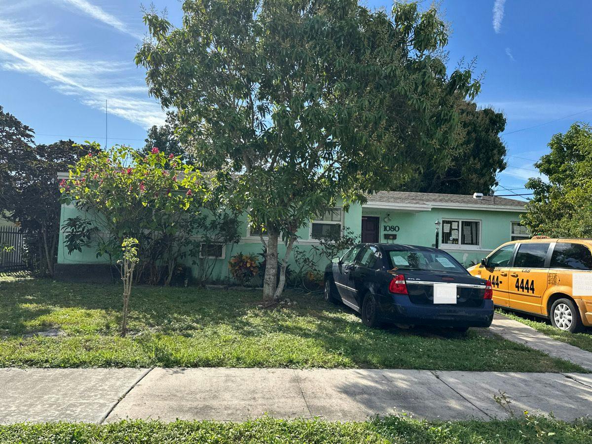 196th St, Miami, FL 33169