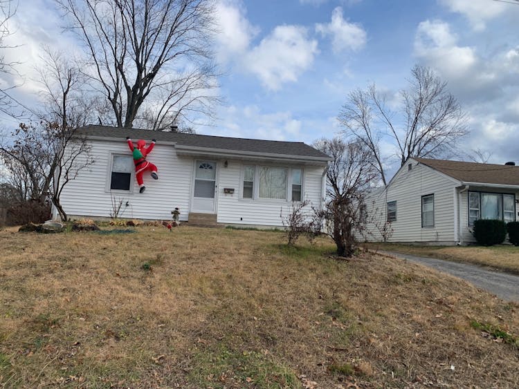 3668 Dixie Dr Saint Ann, MO 63074, St. Louis County