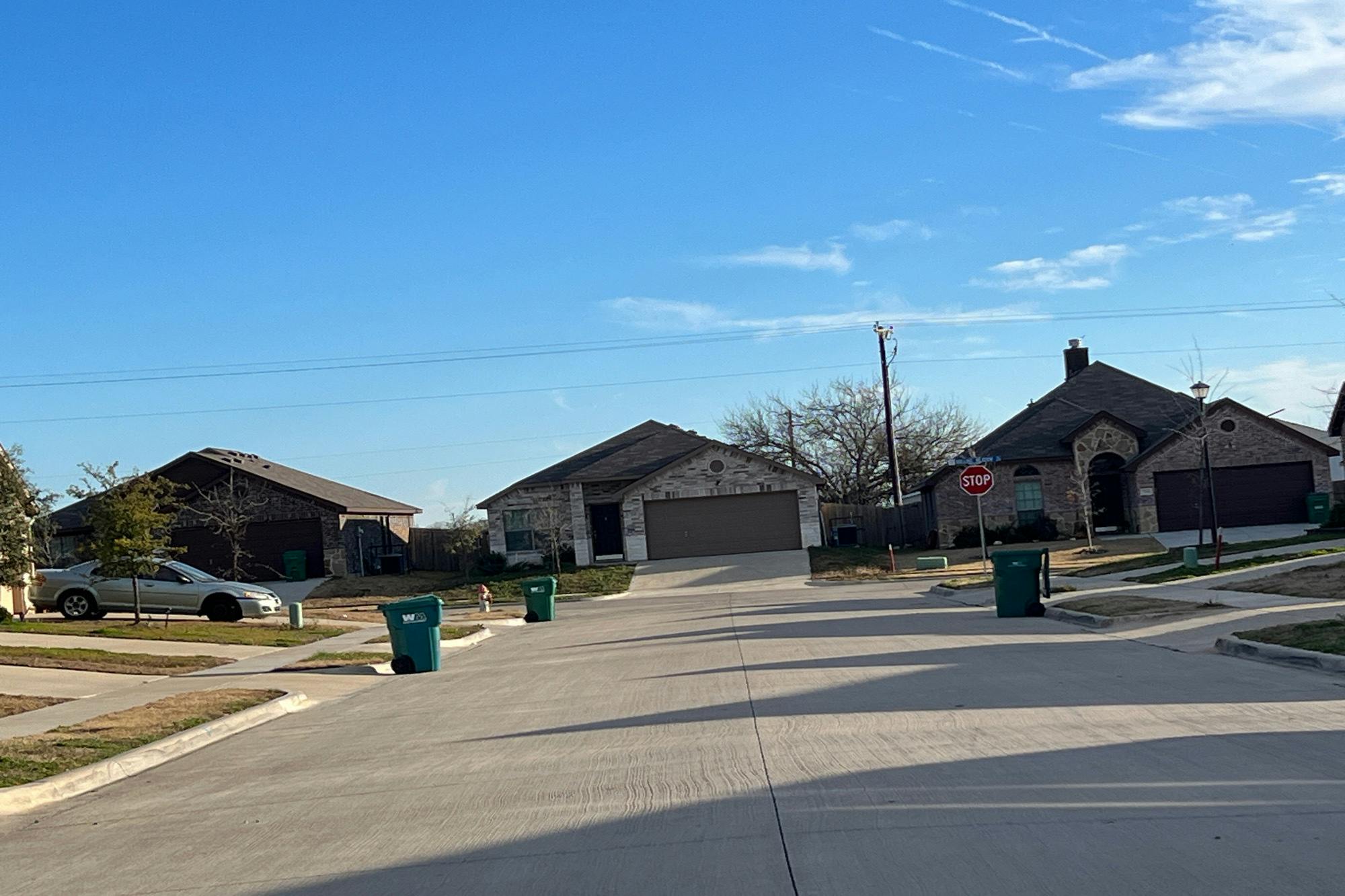 Billy Wickliffe Dr, Wilmer, TX 75172