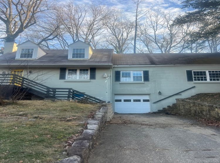 64 Marne Drive Huntington, WV 25705, Cabell County