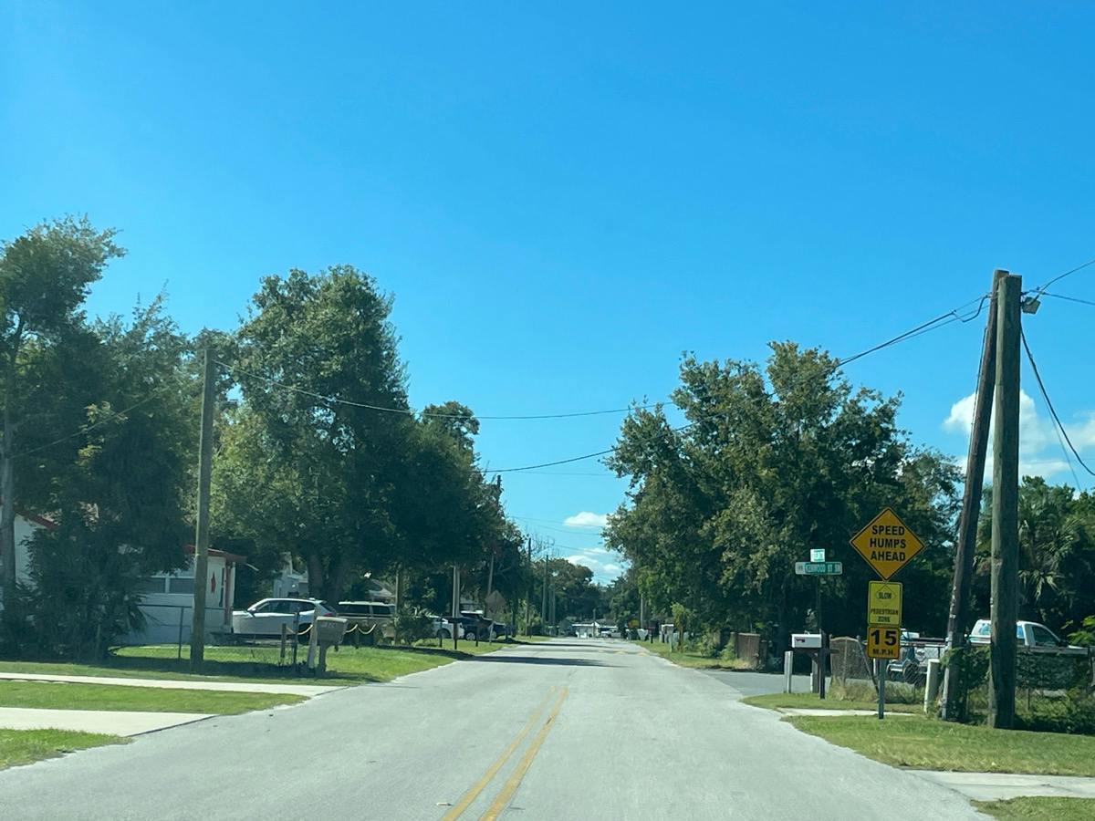 Roselawn St, Winter Haven, FL 33880