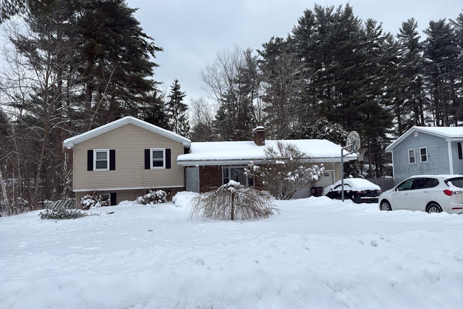 21 Whippoorwill Road Queensbury, NY 12804, Warren County