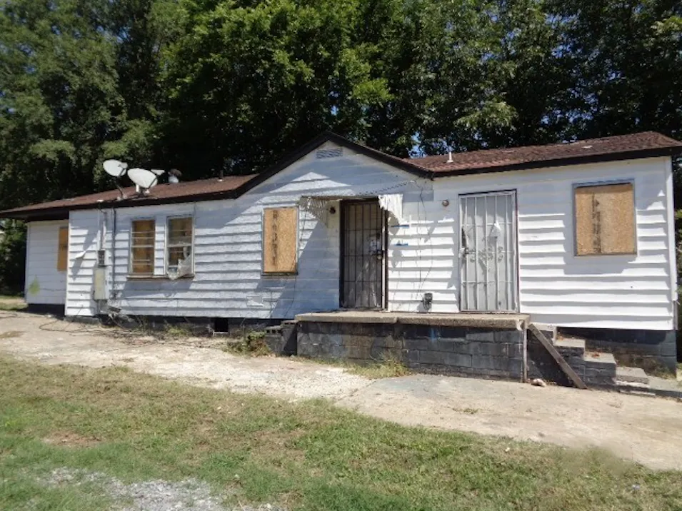 4216 West 17th St Little Rock, AR 72204, Pulaski County