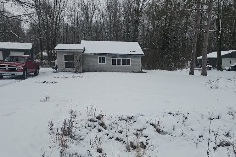 1860 Smith Ct Midland, MI 48640-8946, Midland County