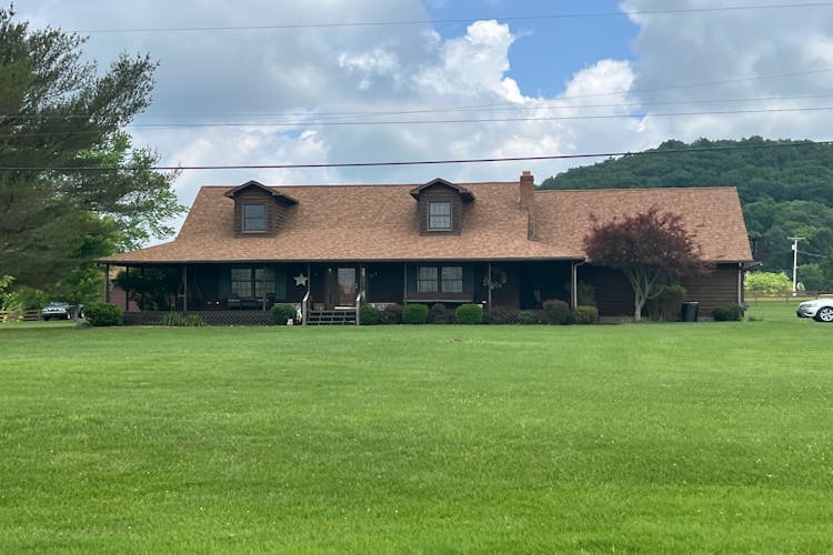25 Buck Hollow Rd Beaver, OH 45613, Pike County