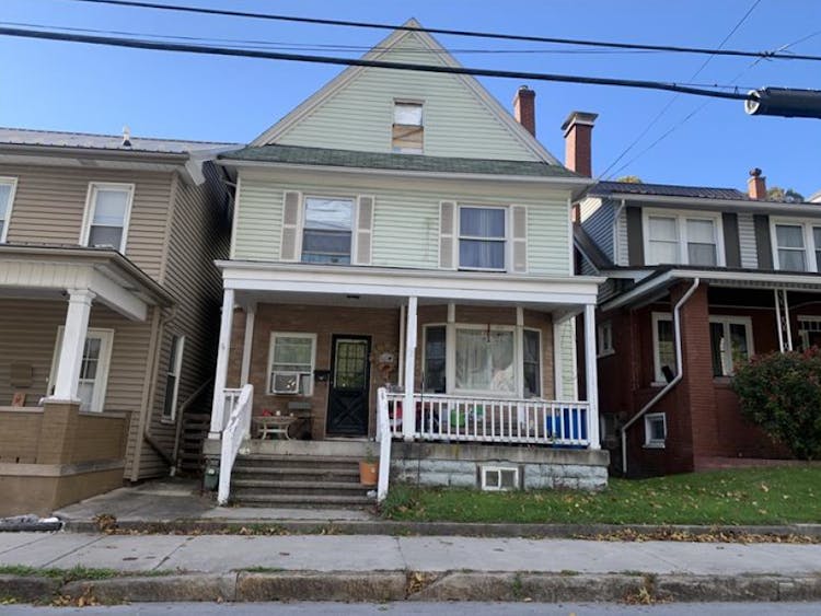 1363 Lincoln Ave Tyrone, PA 16686, Blair County