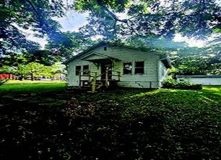 202 Locust St Wellsville, KS 66092, Franklin County