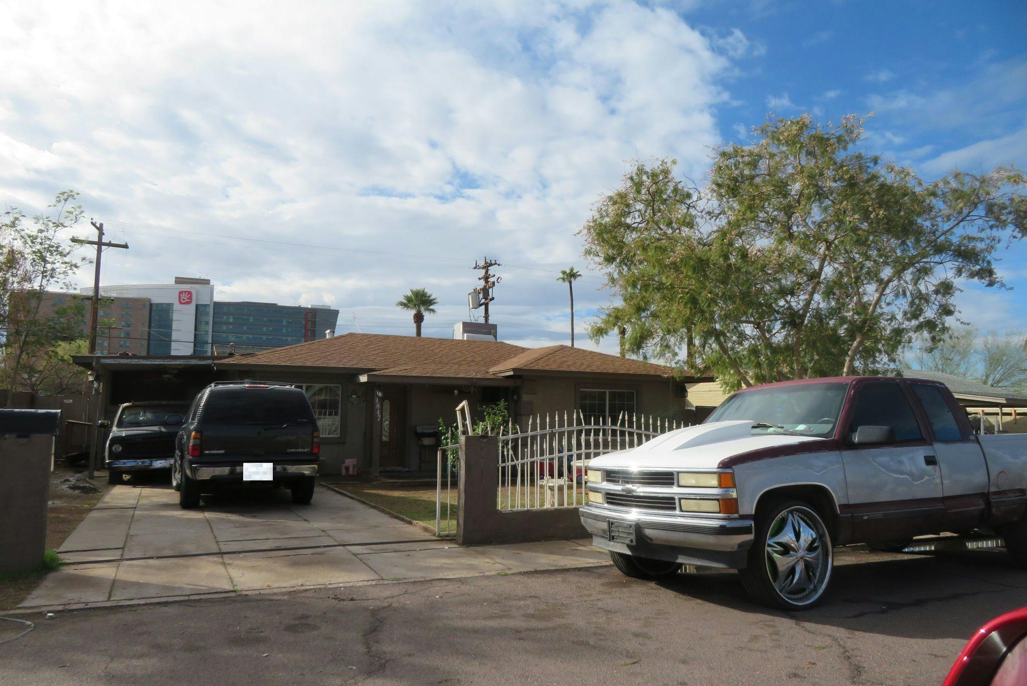 Pinchot Ave, Phoenix, AZ 85016