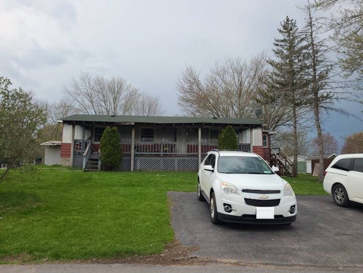 9 Woodworth Dr Central Square, NY 13036, Oswego County