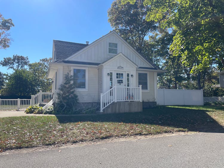 124 Bradford Avenue Holbrook, NY 11741, Suffolk County