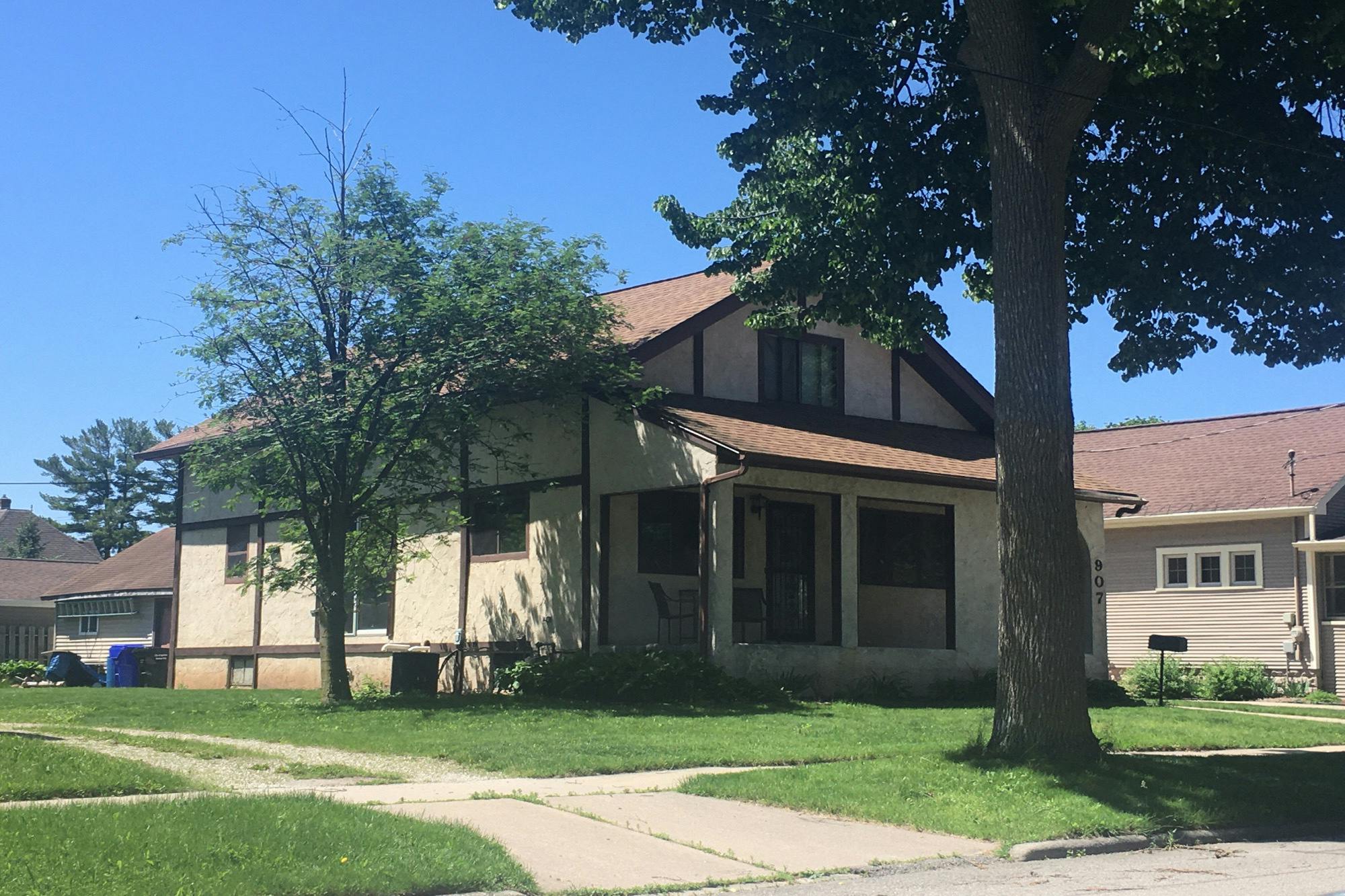 Oklahoma St, Appleton, WI 54914 #1