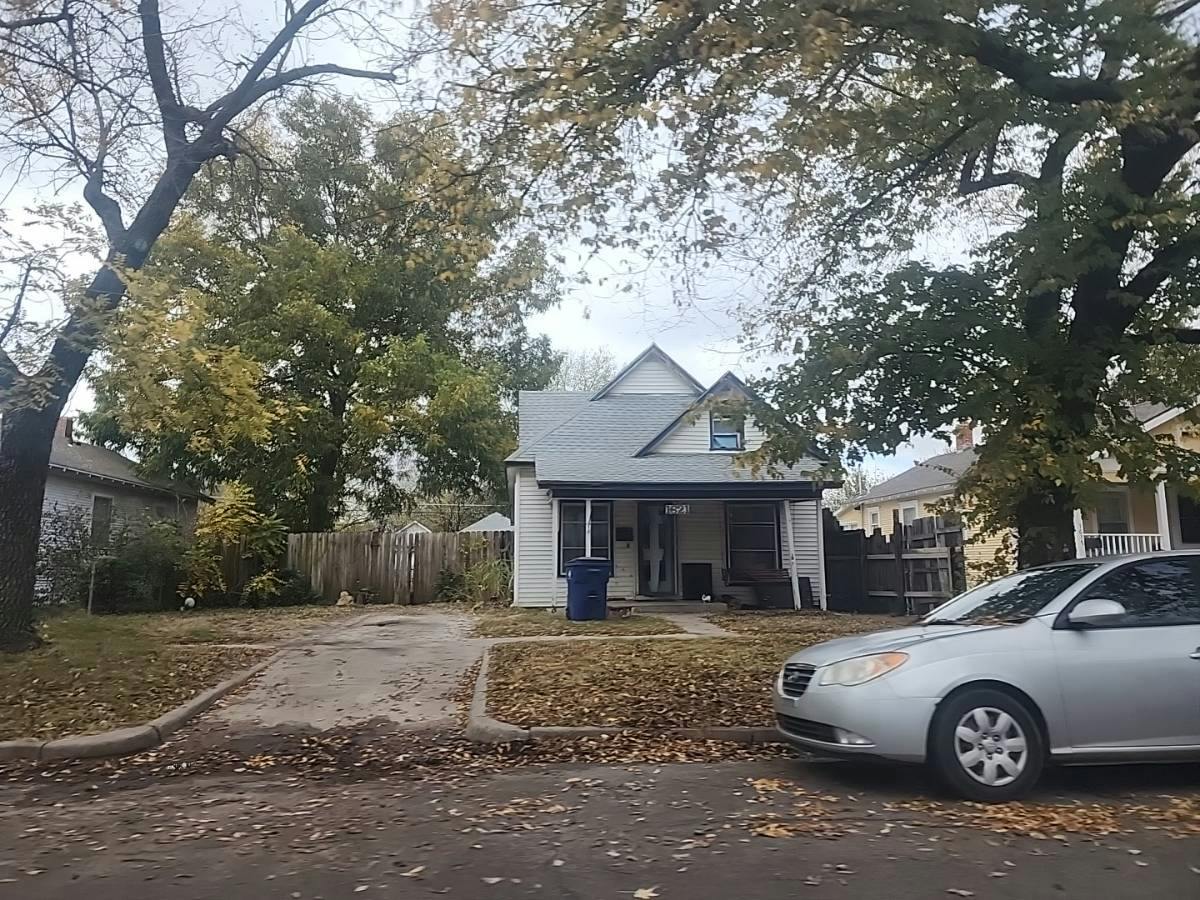 Waco Ave, Wichita, KS 67213