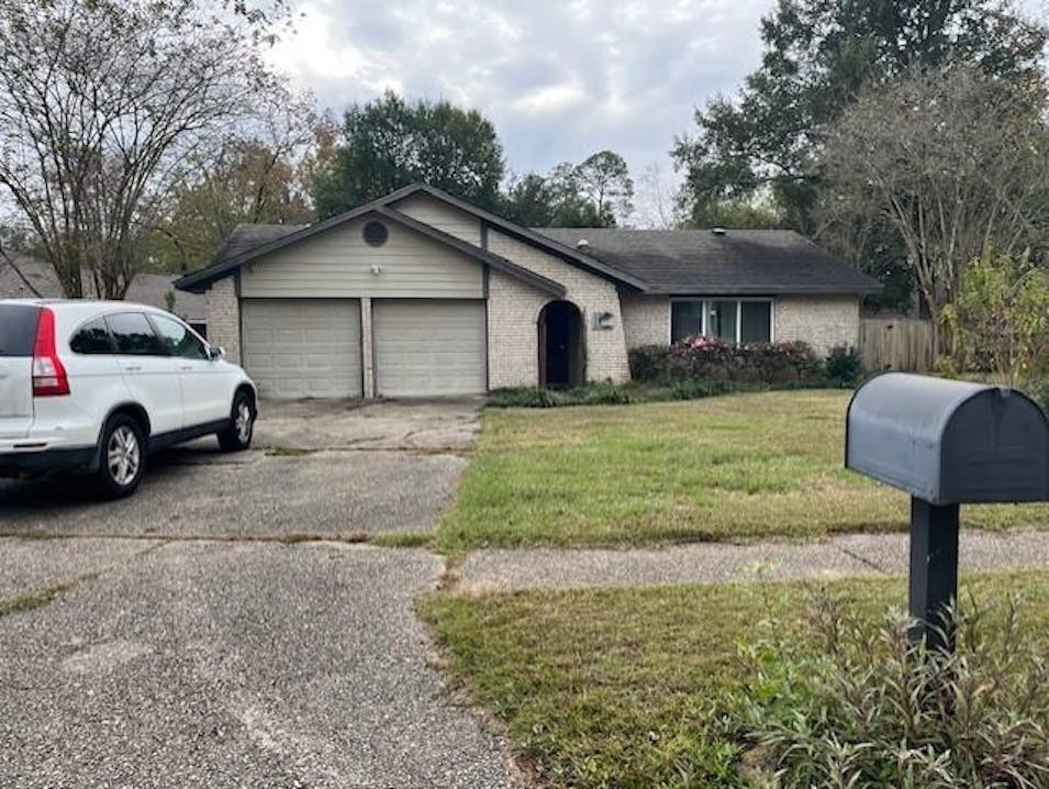 676 Dale DR Slidell, LA 70458, St Tammany County