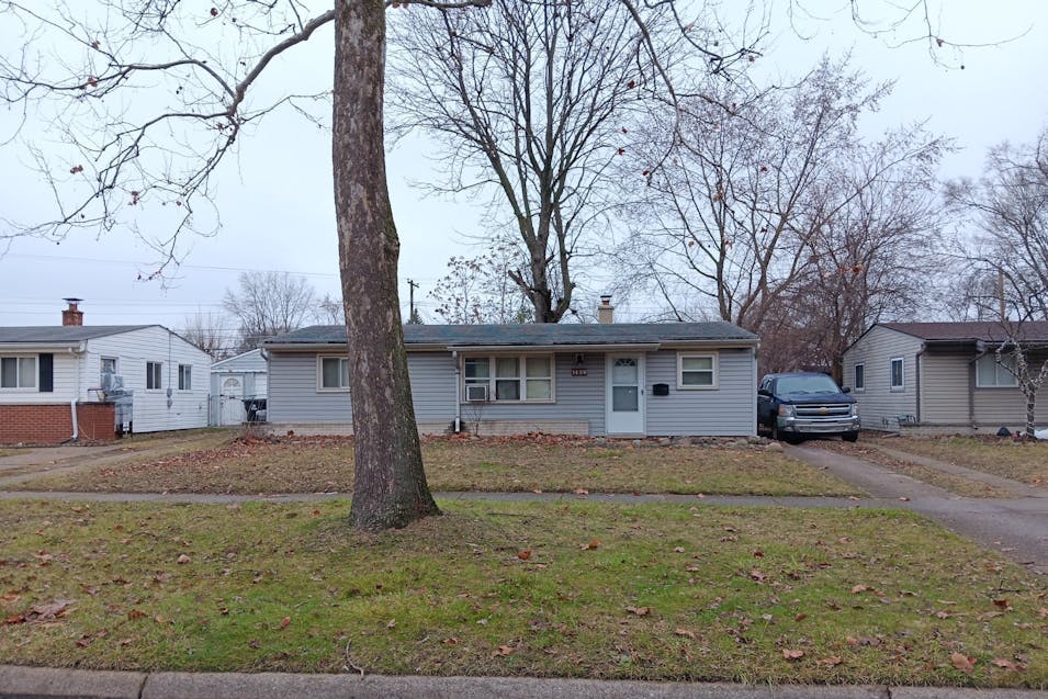 1420 S Carlson St Westland, MI 48186, Wayne County