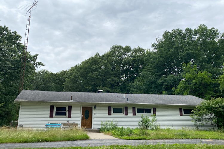 219 Perrine St, Holland, OH, 43528, USA