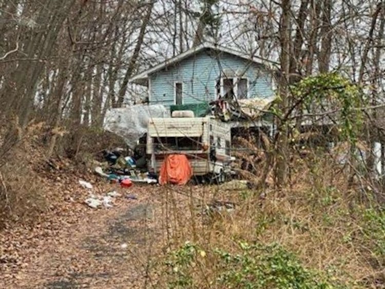 104 Hollowbrook Rd Lake Peekskill, NY, 10537, USA