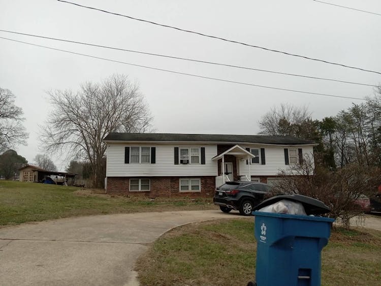 4660 Oakwood Drive Conover, NC 28613, Catawba County