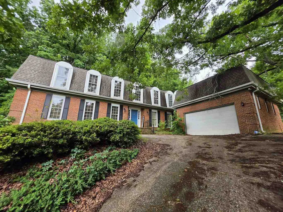 17 Belmont Road Anniston, AL 36207, Calhoun County