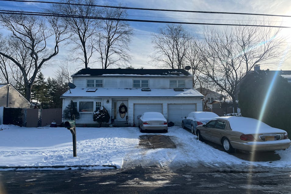 27 Quail Run Massapequa, NY 11758, Nassau County