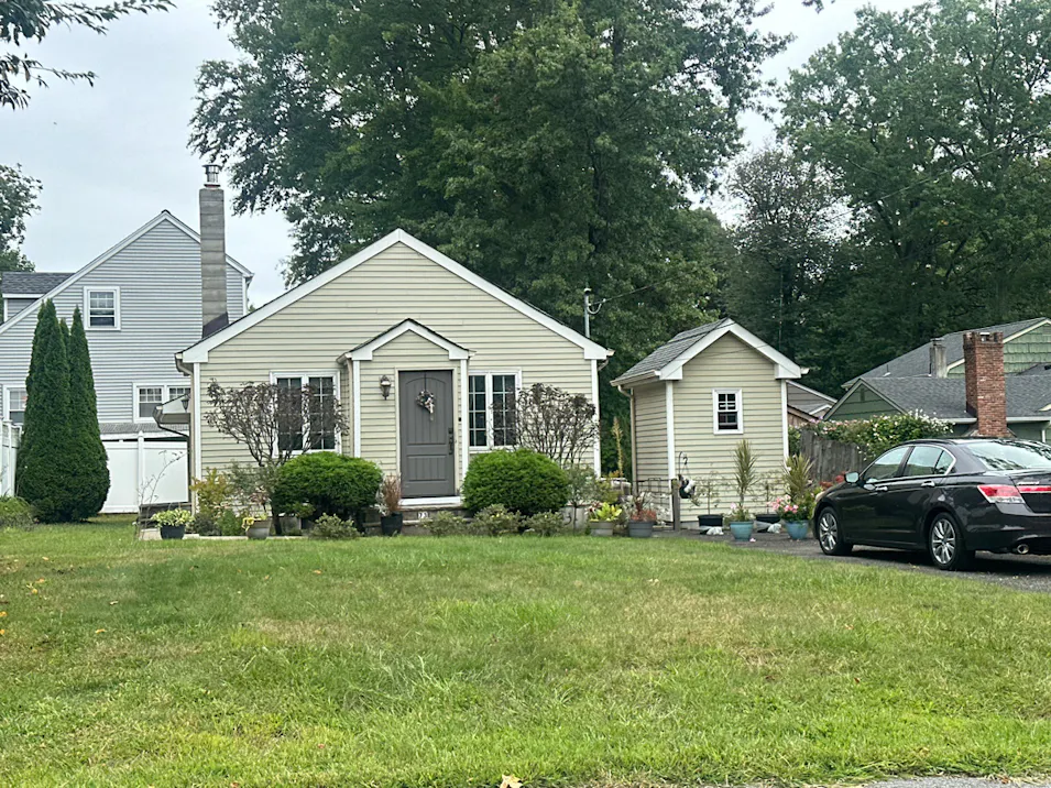 73 Highwood Ave Waldwick, NJ 07463, Bergen County