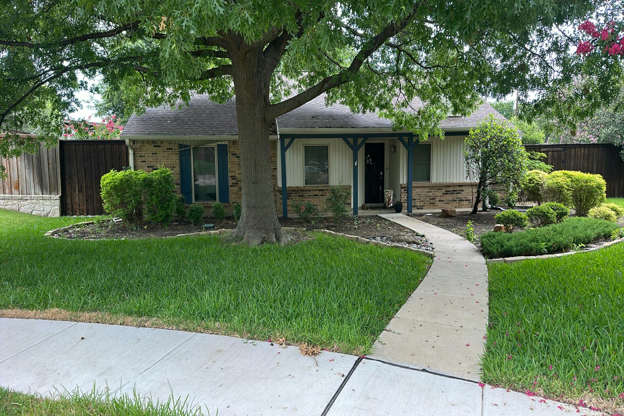 42nd Ave, Lauderdale Lakes, FL 33319