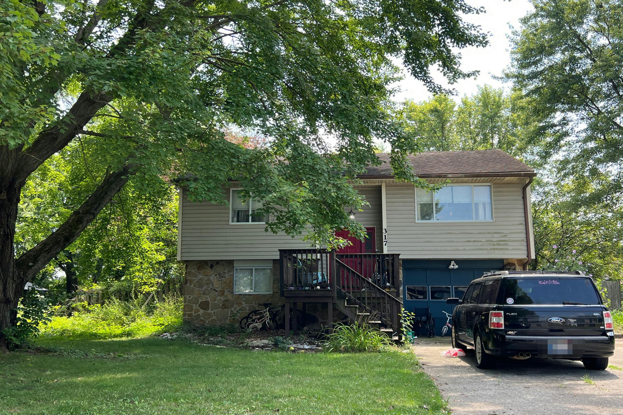 Juliann Dr, Seymour, IN 47274
