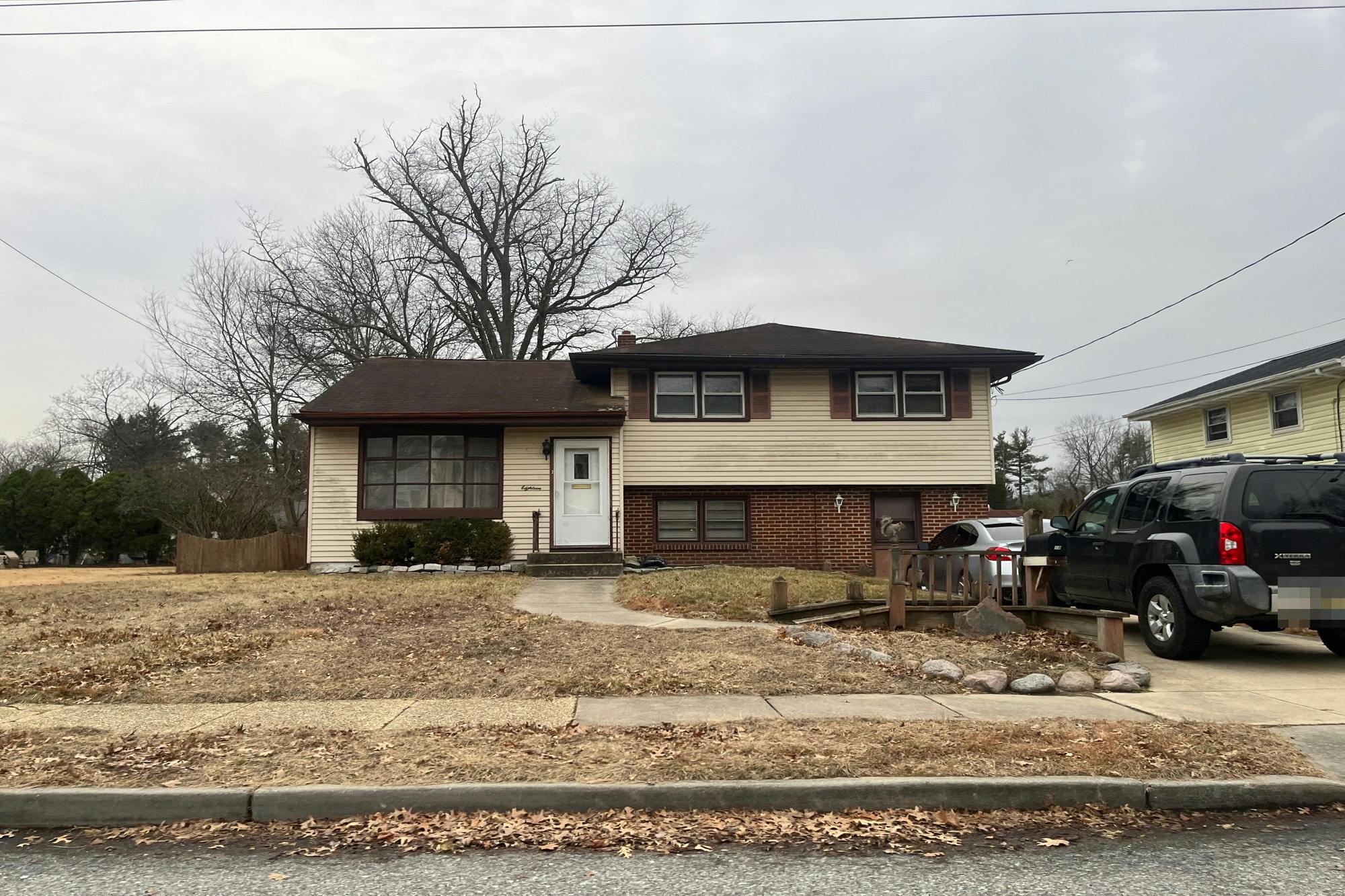 Cherry Ln, West Deptford, NJ 08096