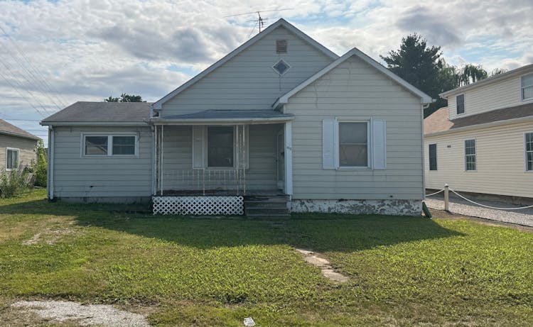 419 State St. Dupo, IL 62239, St. Clair County