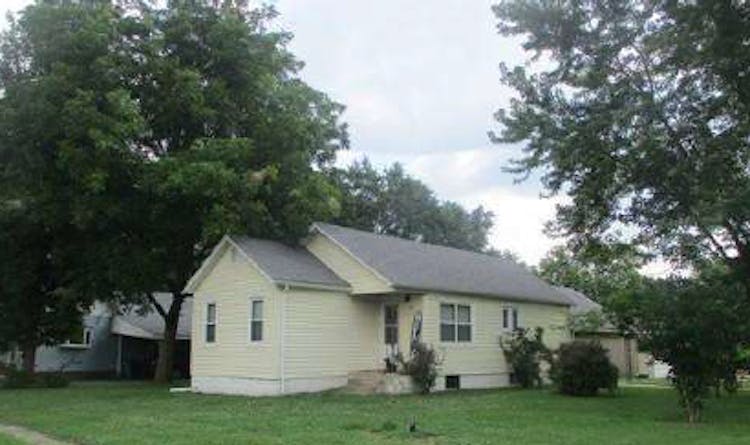 475 Holt St Vergennes, IL 62994, Jackson County