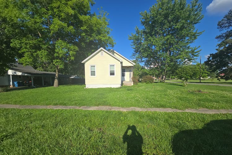 475 Holt St Vergennes, IL 62994, Jackson County