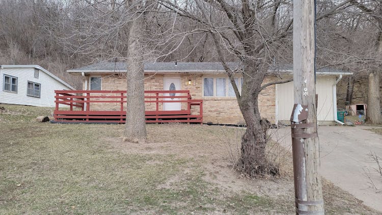 706 N 1st St Missouri Valley, IA 51555, Harrison County