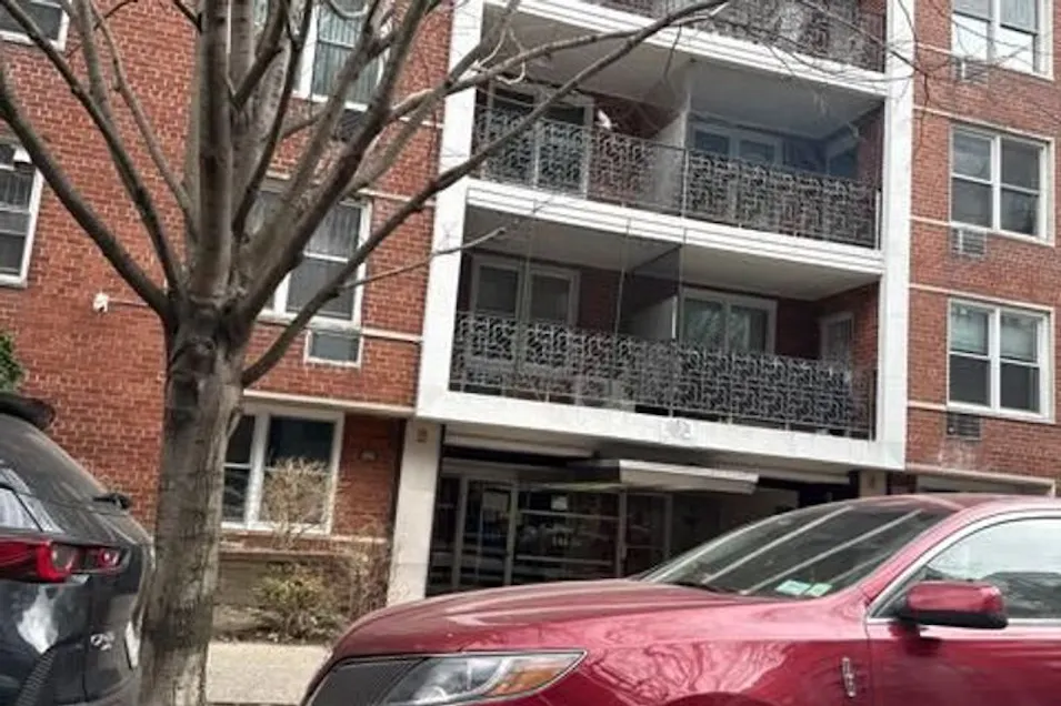 144 -30 Sanford Ave 3e Flushing, NY 11355, Queens County