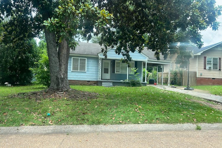 1229 Magnolia Avenue Natchez, MS 39120, Adams County