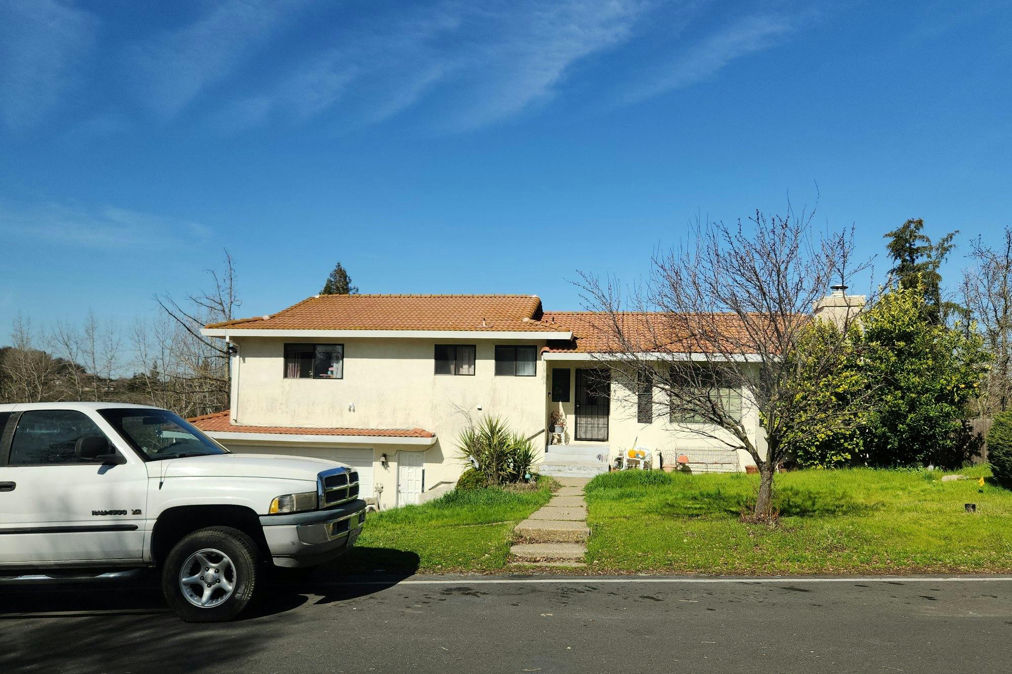 Hogan Ct, Valley Springs, CA 95252
